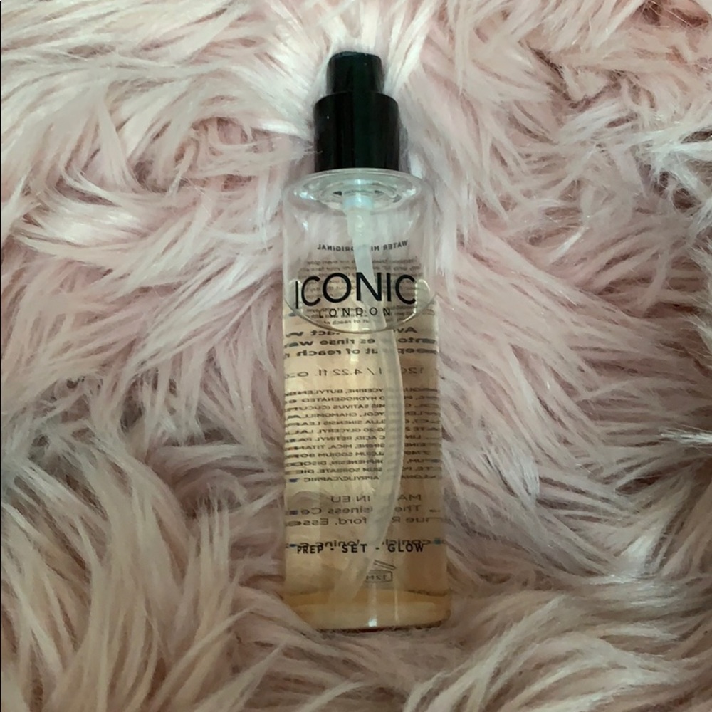SOLD💕Iconic London Prep Set Glow Setting Spray